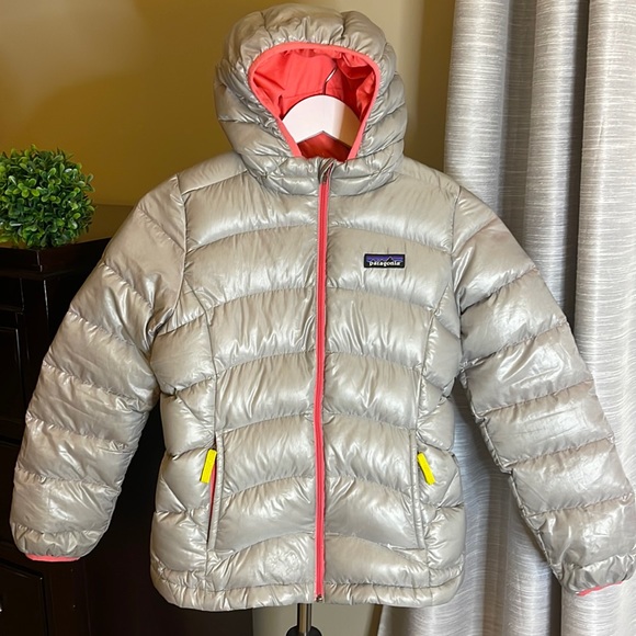 Other - Patagonia Girls' Hi-Loft Down Sweater Hoody silver/pink medium